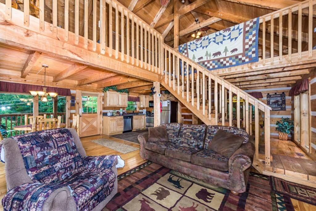 View! Private! Hot Tub,Pool Table,Fireplace,Relax! Sevierville Luaran gambar