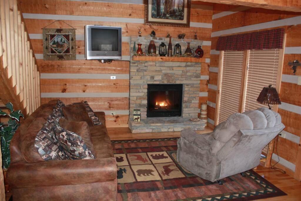 View! Private! Hot Tub,Pool Table,Fireplace,Relax! Sevierville Luaran gambar