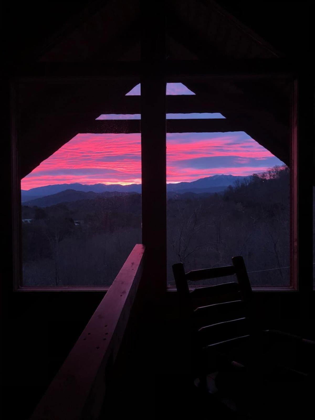 View! Private! Hot Tub,Pool Table,Fireplace,Relax! Sevierville Luaran gambar